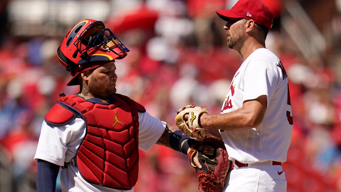 Yadier Molina celebrated his game-tying home run with a perfect