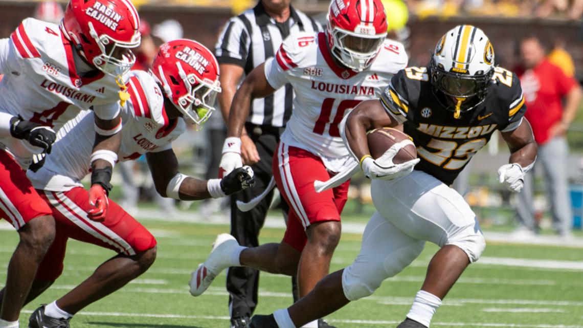 Missouri slams UL Cajuns 52-10 behind Hardy's big day