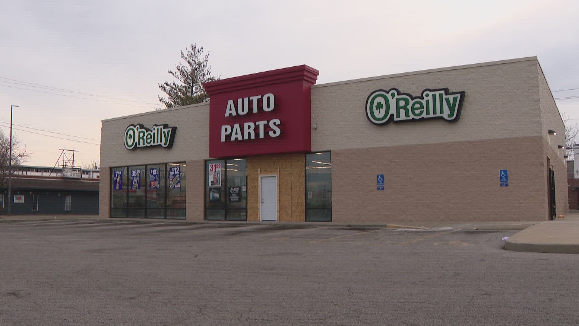 A shooting at an auto parts store in East St. Louis left one person dead Sunday evening. At the store, they found a victim who had been struck by gunfire.