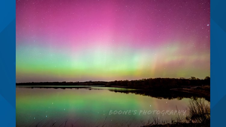 Astronomical phenomena, northern lights seen in Show Me State