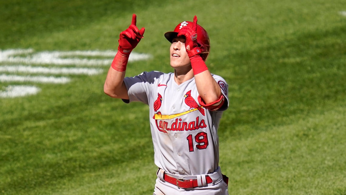 Edmundo Sosa's three-run triple, 08/28/2021