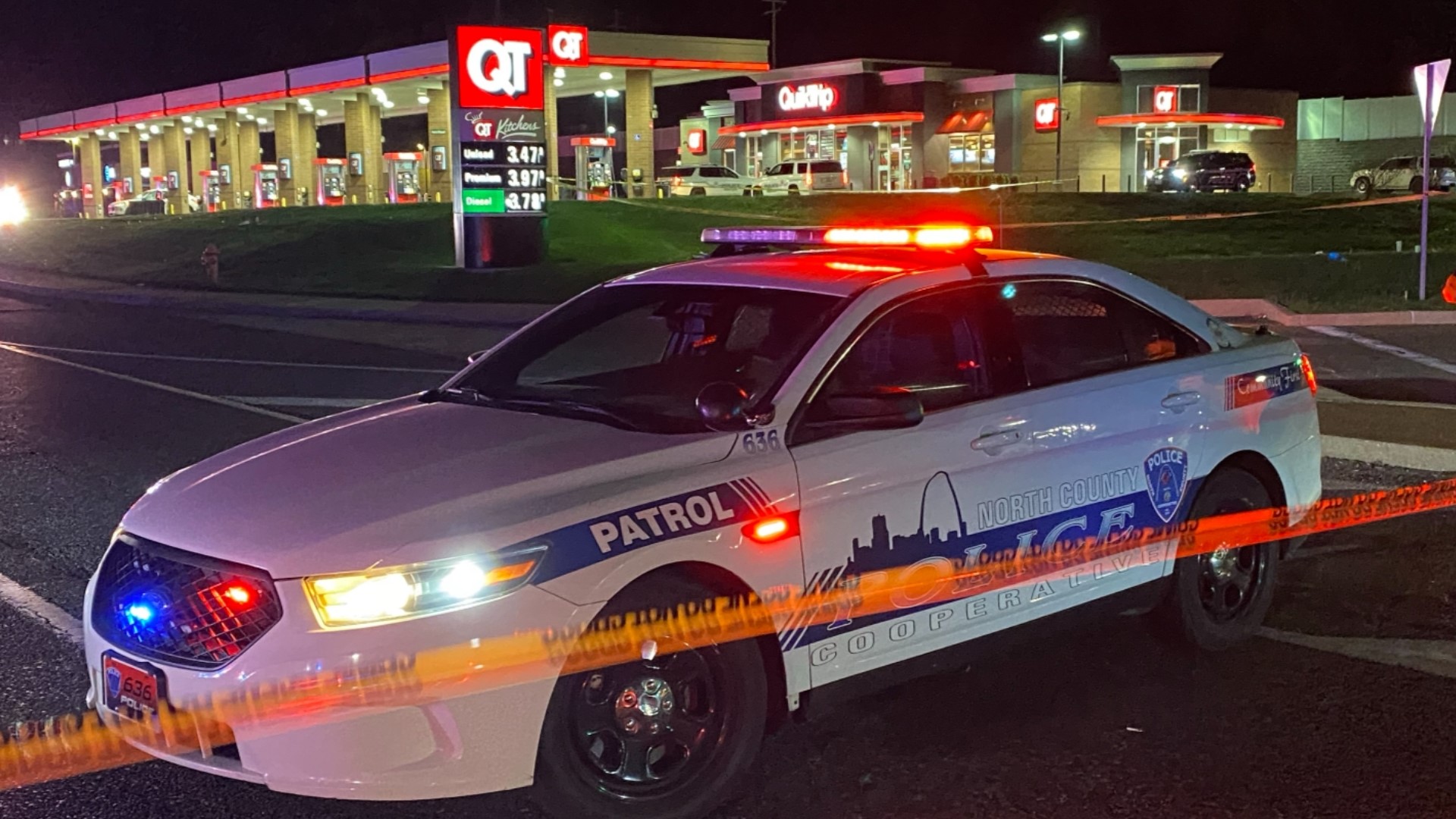 Hearing gunfire in the parking lot, the officer exited the gas station and witnessed a deadly shooting before firing at the suspect. The suspect was fatally wounded.