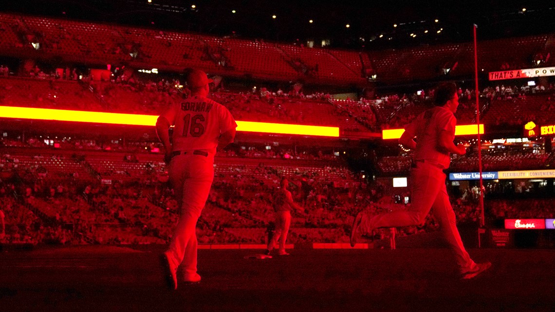 Cardinals Ryan Helsley debuts 'Hells Bells' themed entrance