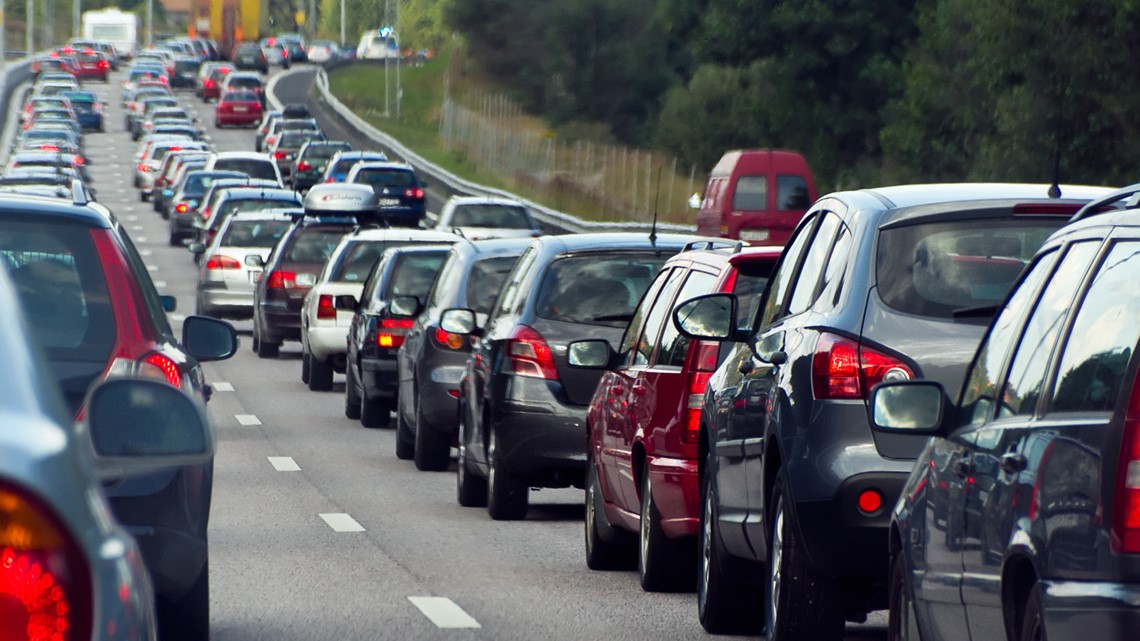 Use these tips to save money on your Thanksgiving travel - Vimarsana News