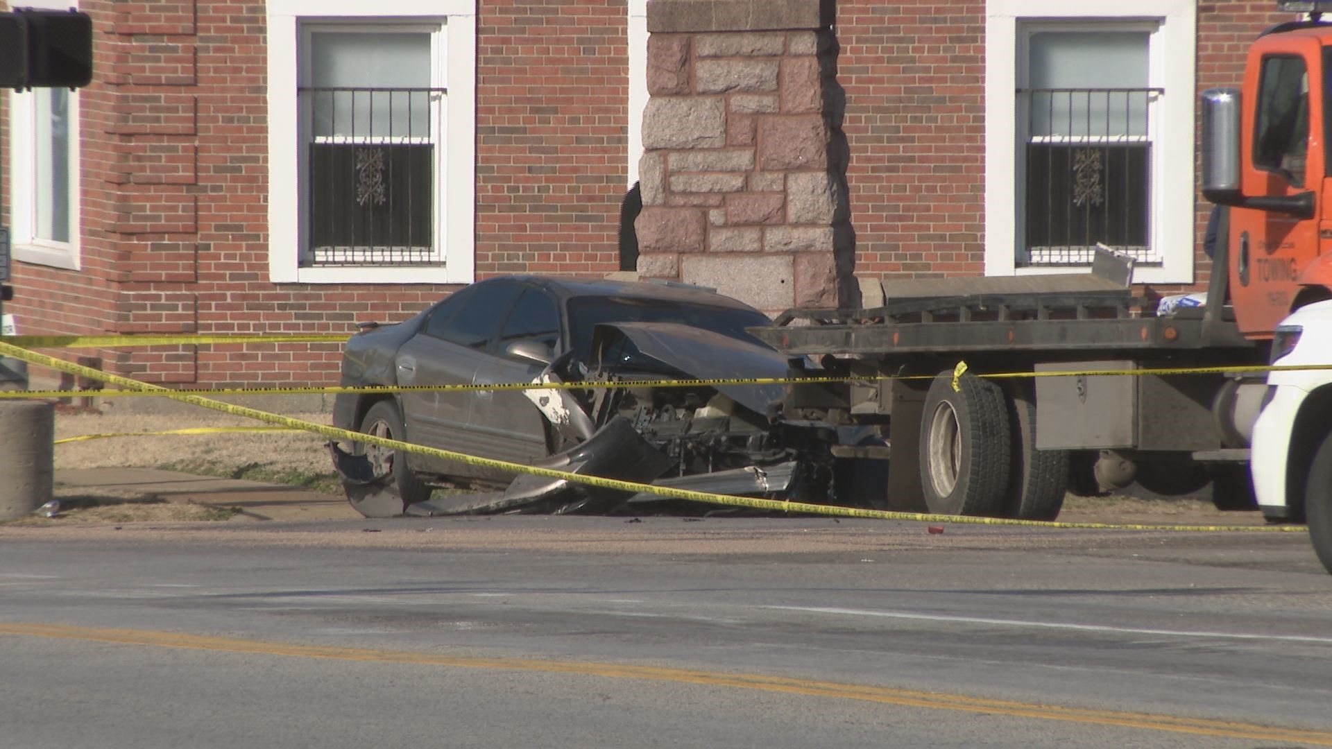 Driver Flees Scene Of Fatal T-bone Crash In North St. Louis | Ksdk.com