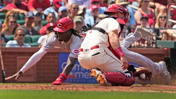 Saturday’s Game Report: Reds 8, Cardinals 4