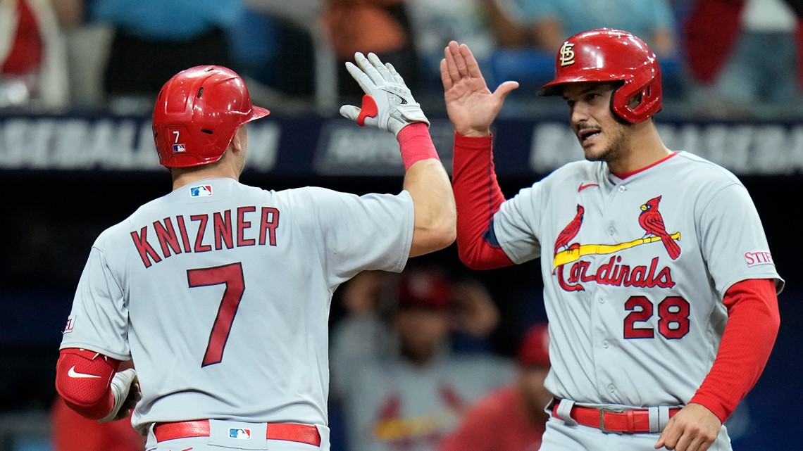 Cardinals' Nolan Arenado breaks up Royals' combined perfect game in eighth  inning 