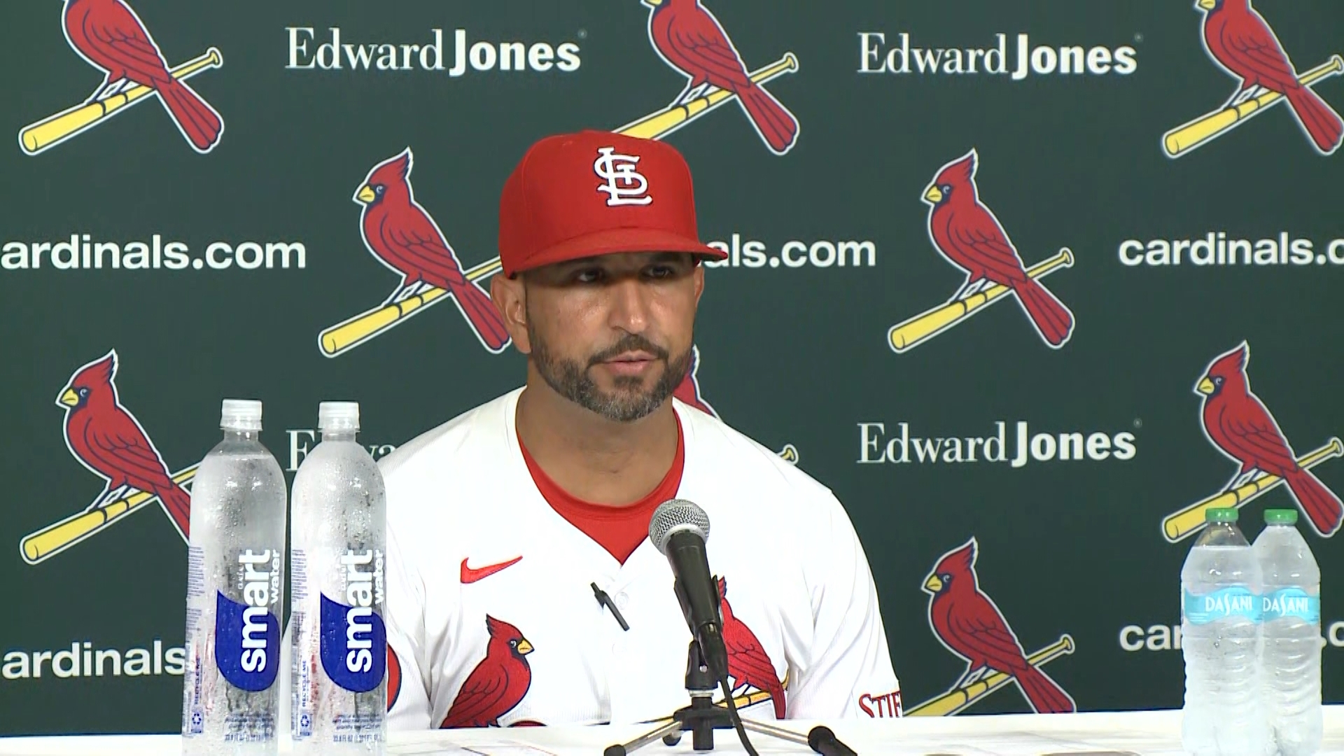 St. Louis Cardinals manager Oli Marmol addressed the media after Friday night's 10-8 loss to the Washington Nationals.