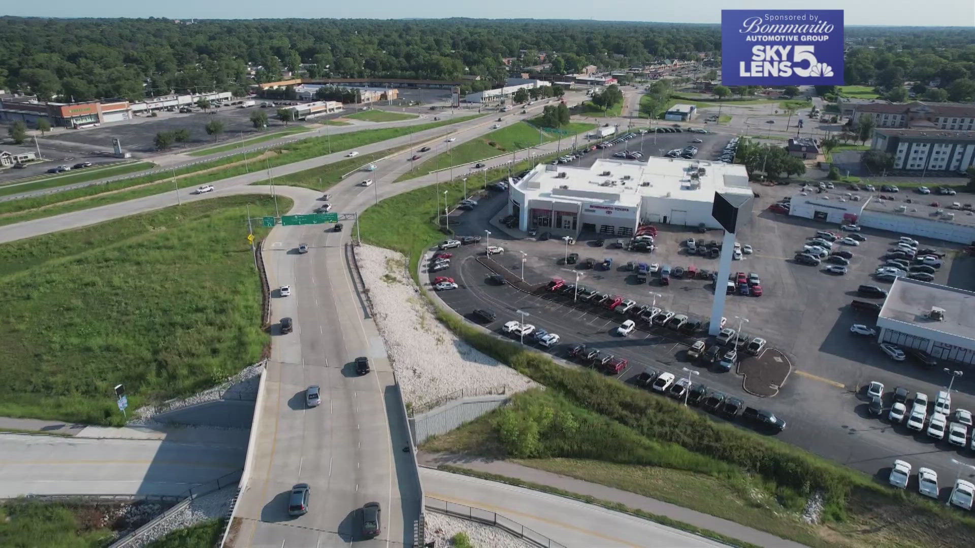 A viewer told 5 On Your Side about an unnecessary slowdown in Florissant: Drivers going from I-270 to Dunn Road are cutting across three lanes to make a U-turn.