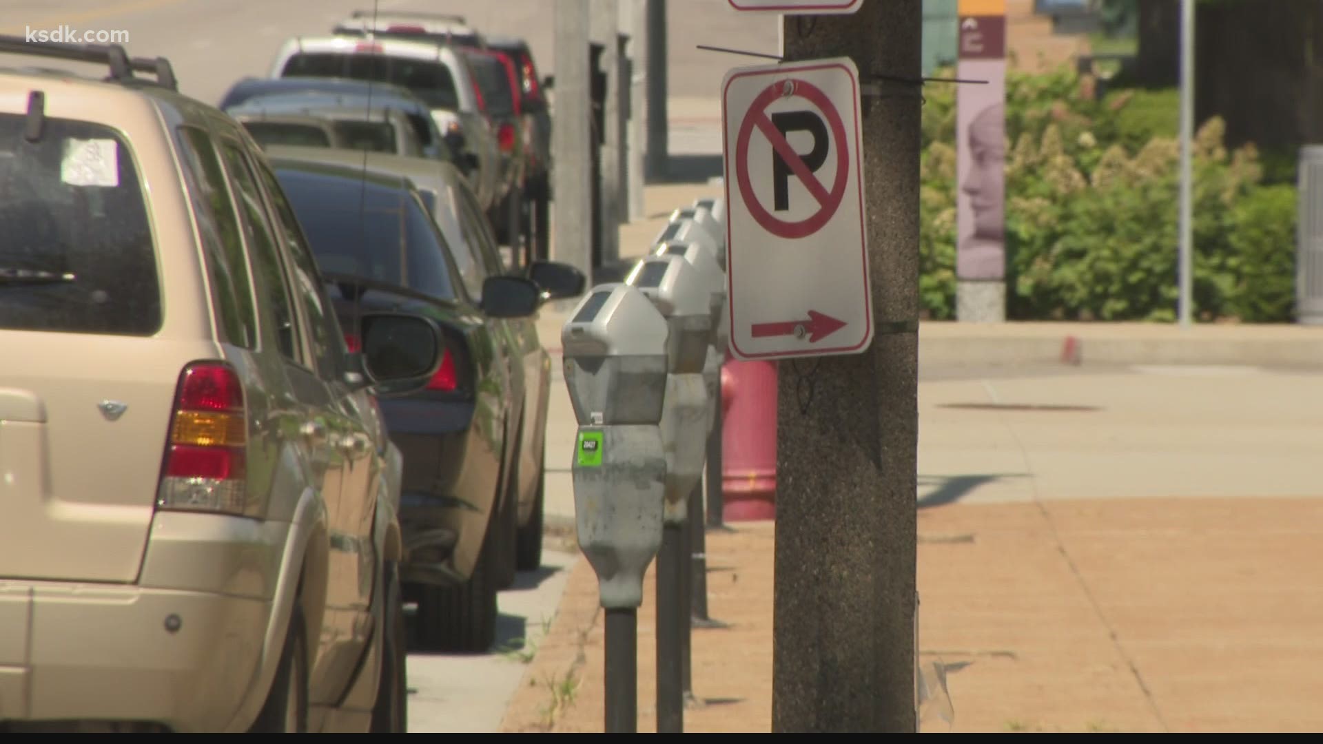St. Louis aldermen vote to force Treasurer to answer questions about $7 million parking enforcement contract
