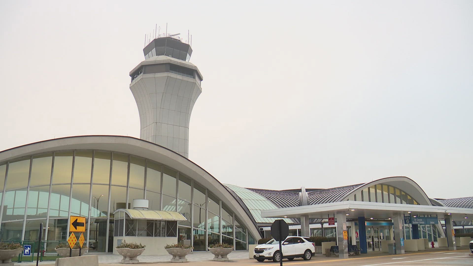 Lambert St. Louis Airport takes a step toward getting its new terminal project off the ground.