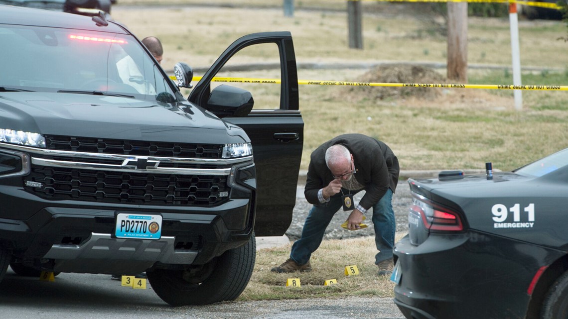 Joplin mayor urges town to rally behind slain, wounded officers - Vimarsana News
