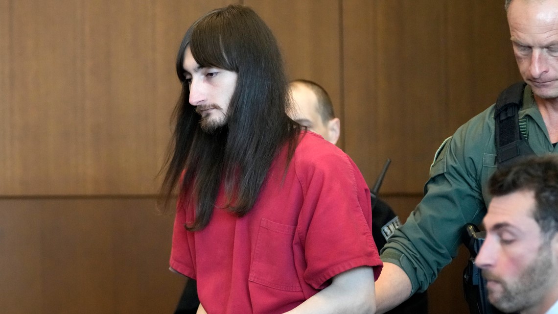 Fourth of July parade shooter plans to represent himself at trial - Vimarsana News
