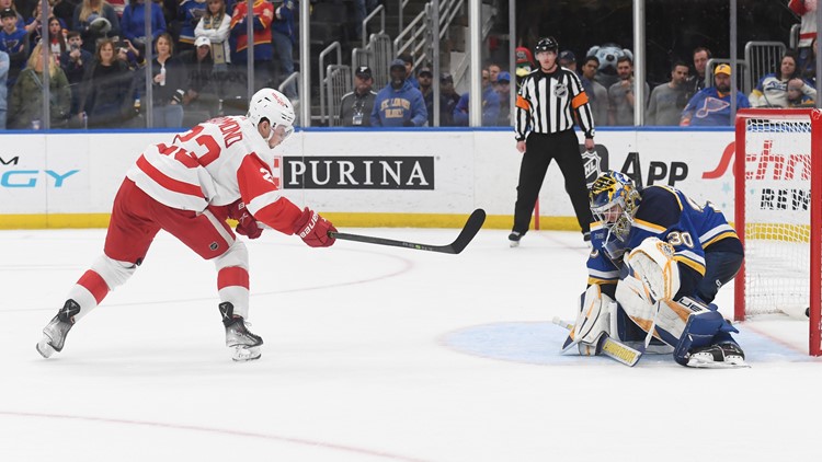 Raymond's shootout goal lifts Red Wings over Blues, 3-2