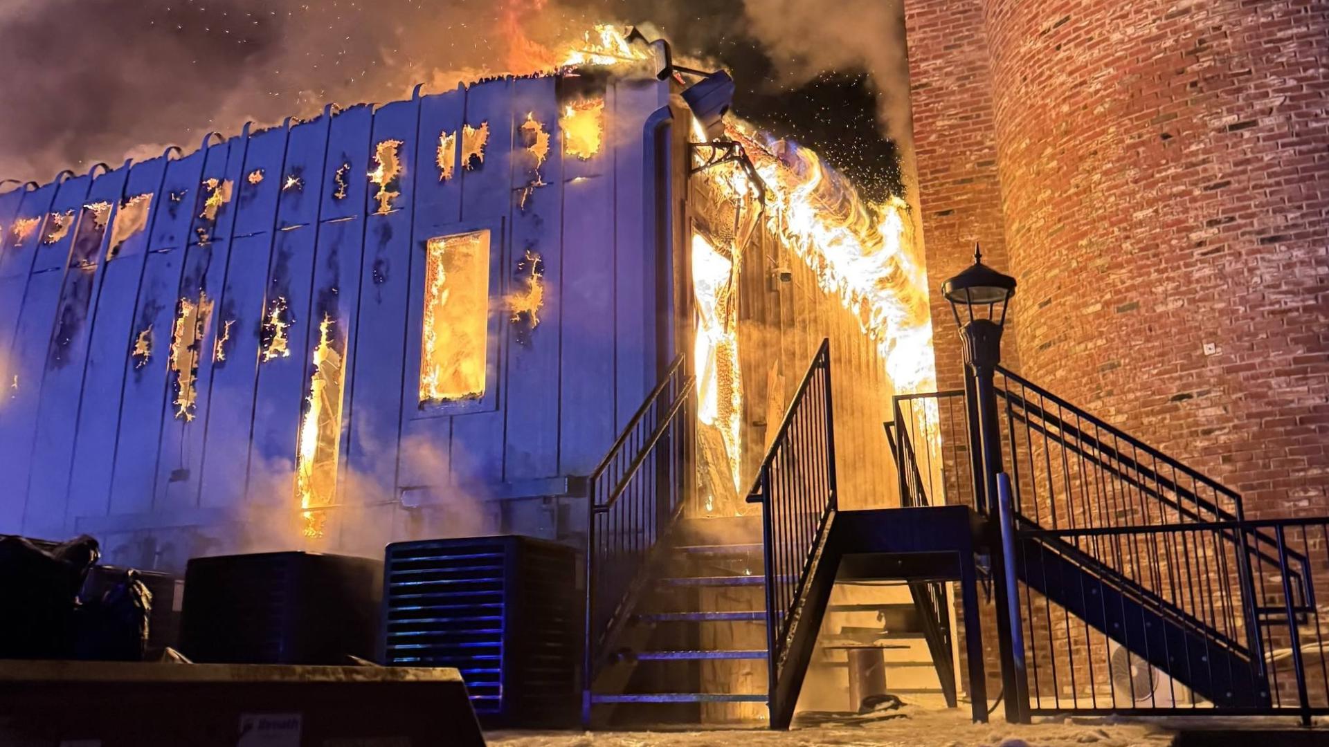 Fire destroys new winery, restaurant in Gasconade County | ksdk.com