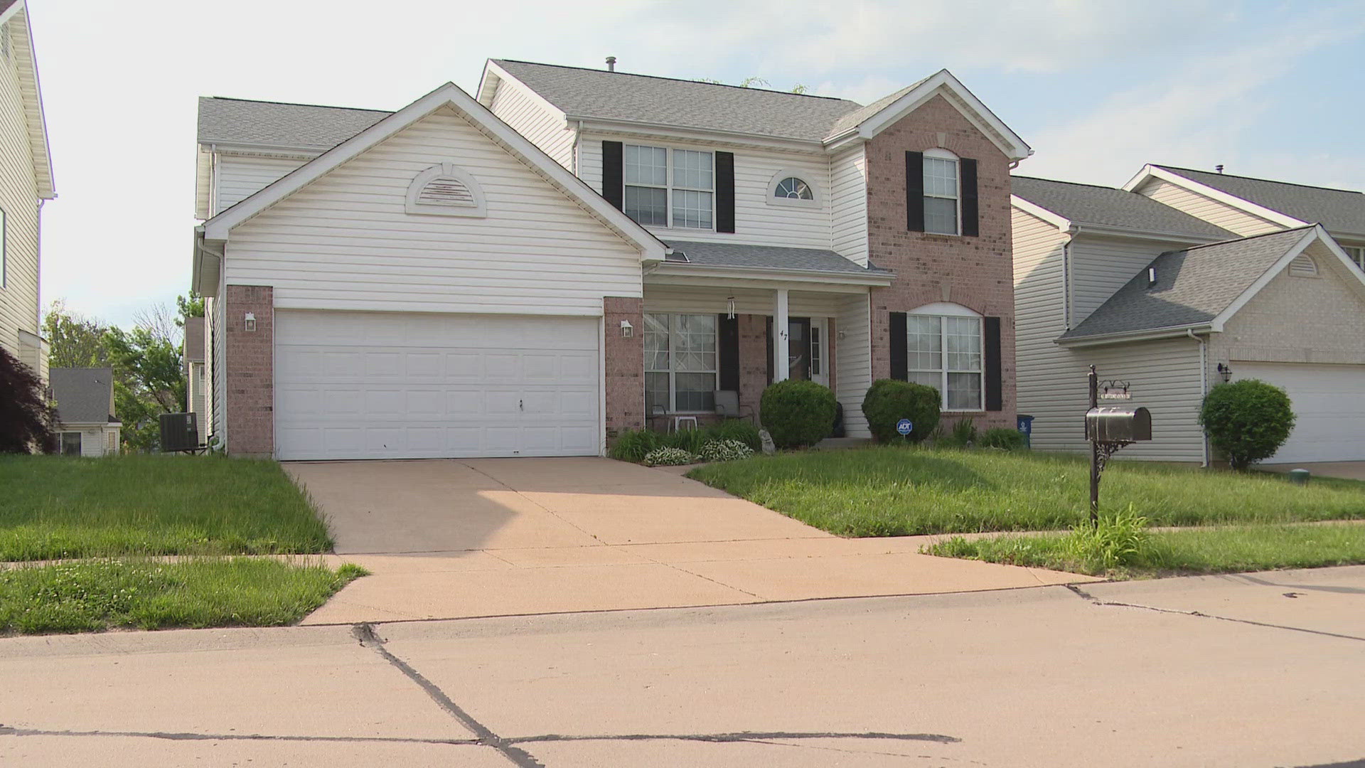 Hazelwood police said a 53-year-old man shot and killed his 48-year-old wife before shooting himself inside a home on Rivermeadows Drive.