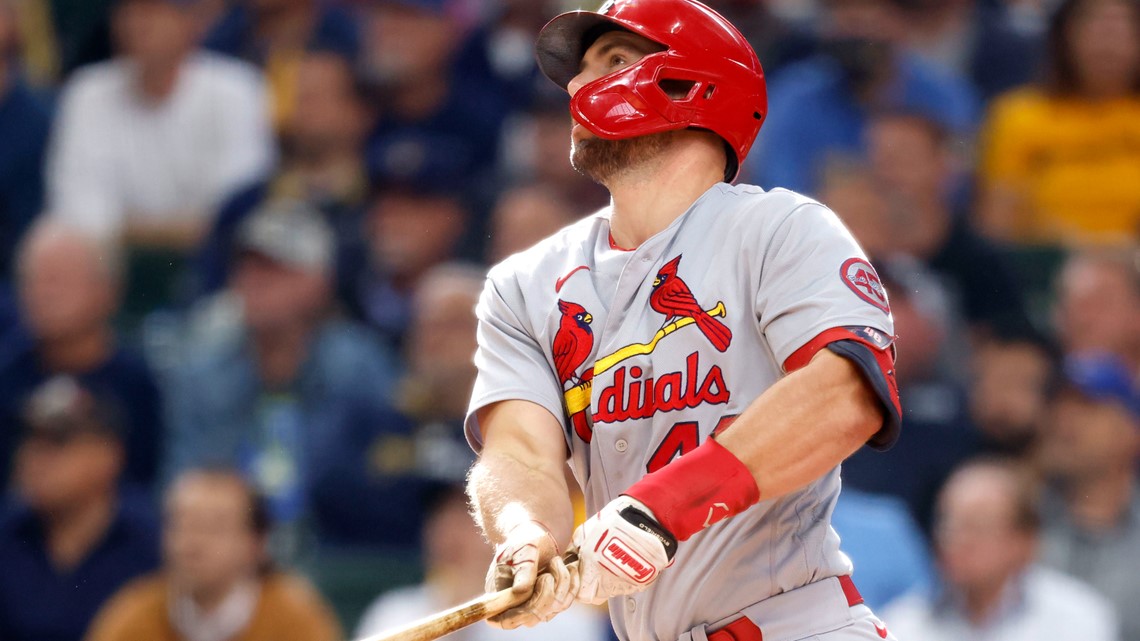Cardinals rally late to complete four-game sweep of Brewers, win 12th  straight
