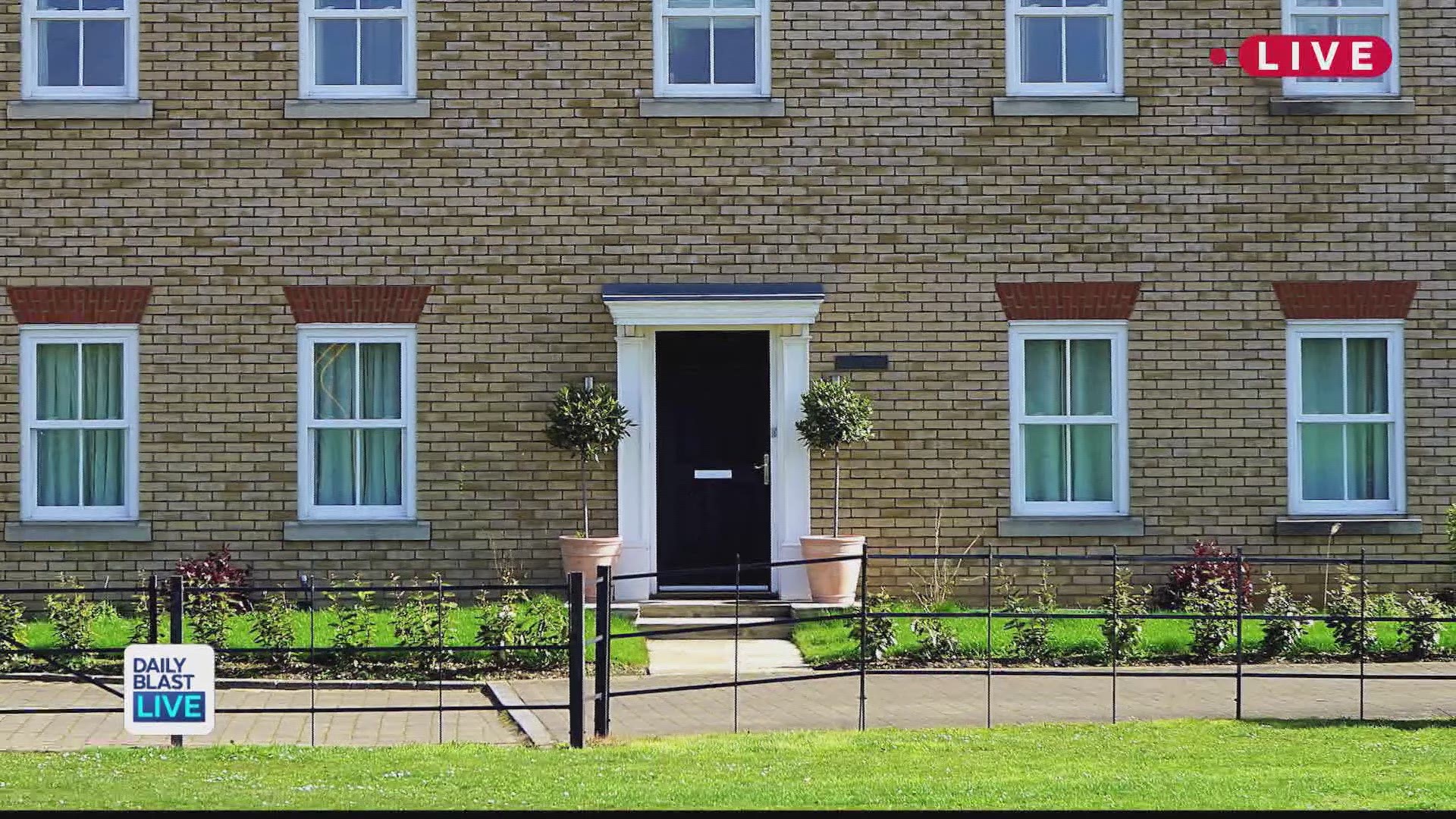 Did you know your front door could add thousands to your home value? From re-potting flowers to replacing outdated kitchen fixtures, Daily Blast LIVE is bringing all the same details that add major value to your property. What do you think your best home