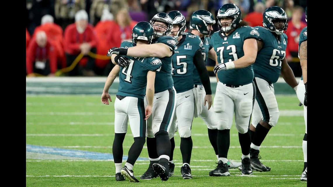 Start celebrating, Foles helps Eagles end Super Bowl drought