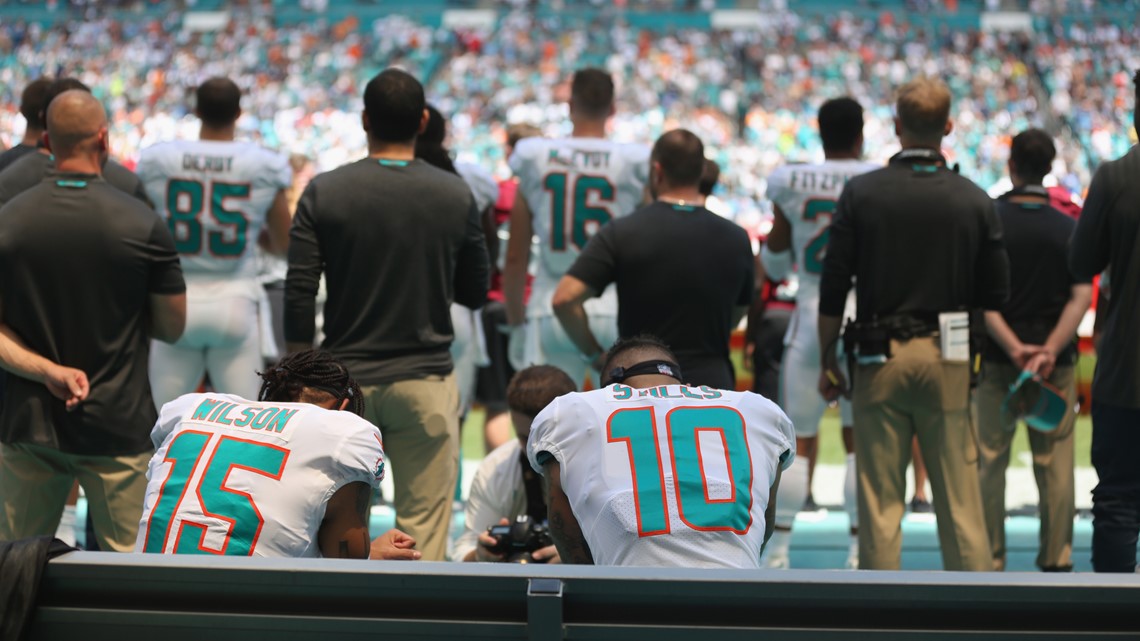 Miami Dolphins' receivers first NFL players of 2018 regular season to