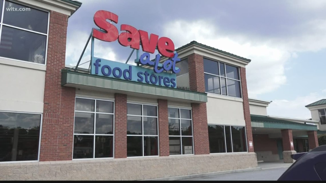 North St. Louis grocery store Save A Lot opening on Union Blvd.