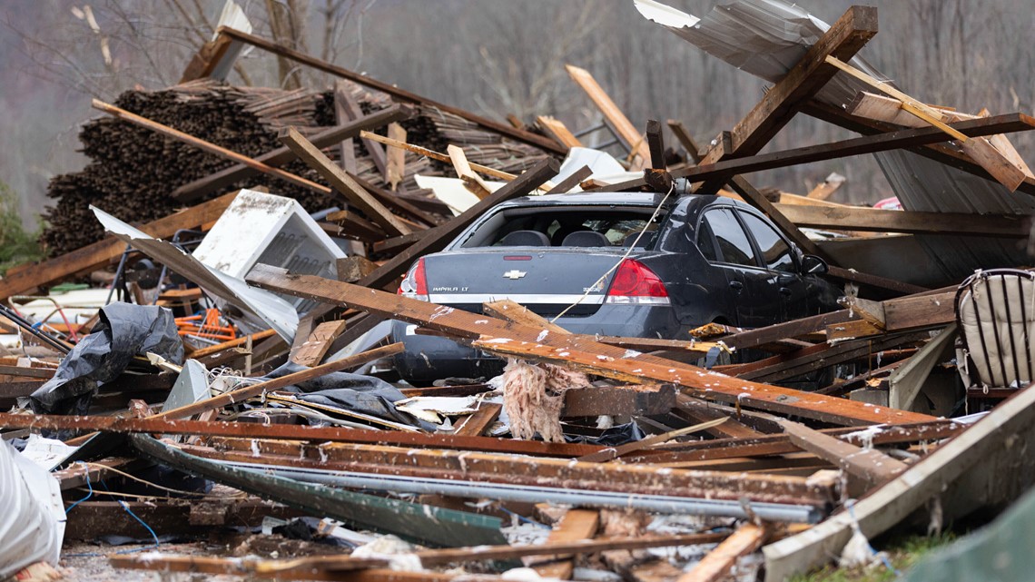 Mayfield, Bowling Green, candle factory tornado mass casualties