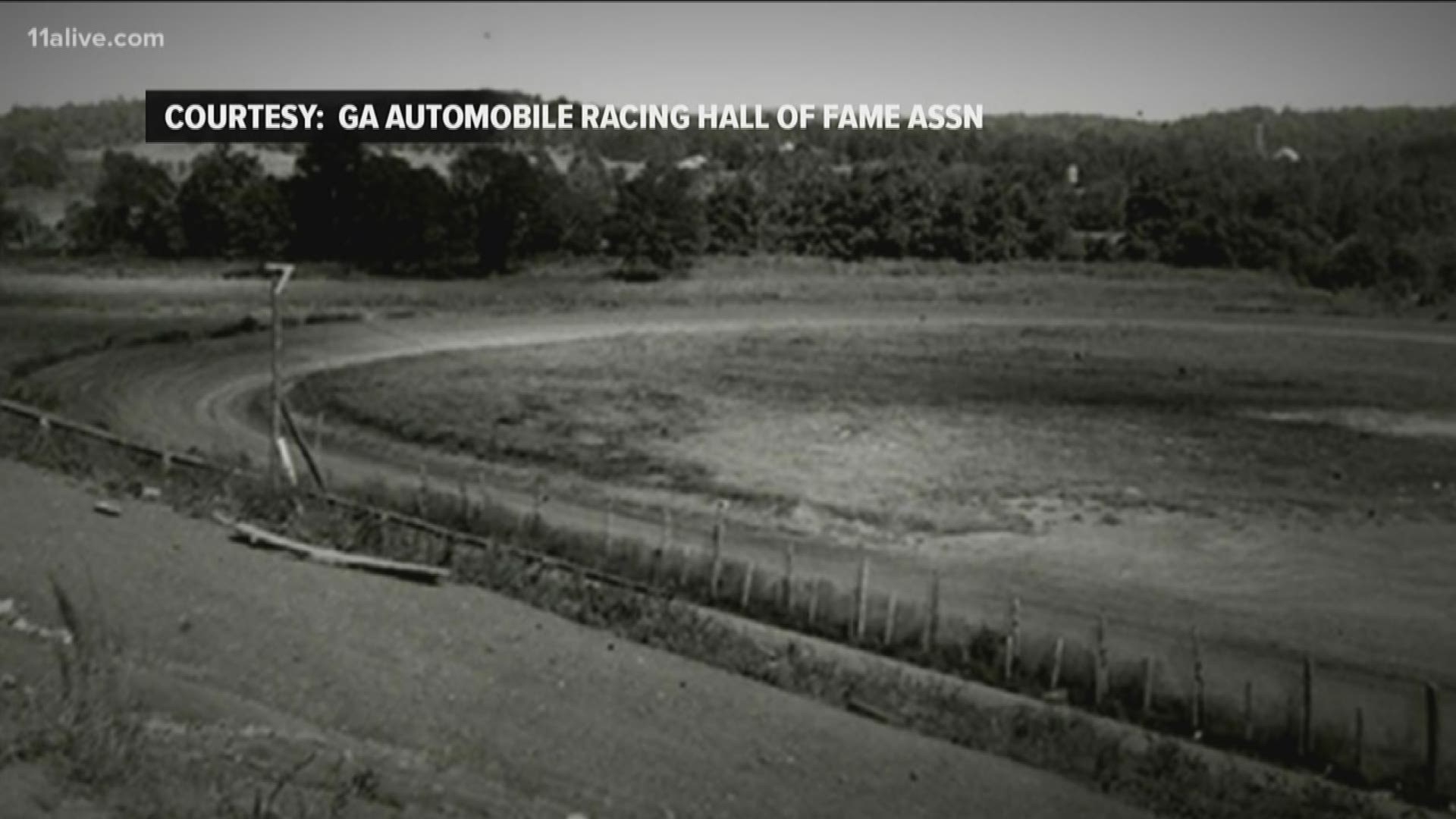 Lake Lanier divers show the dangerous and deadly environment under the